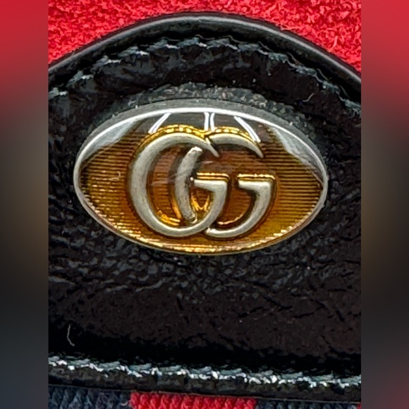 Gucci - Authentic - Red /Black BumBag / Sling / Belt bag - Like New - Picture 4 of 14